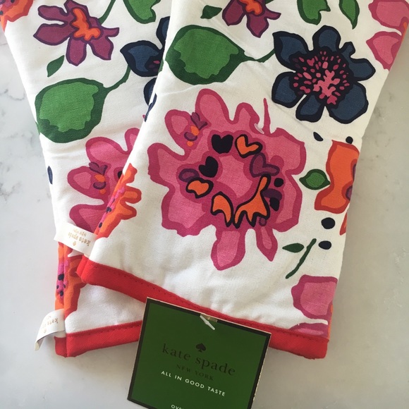 Kate Spade All in Good Taste 2 Oven Mitts Floral - Picture 2 of 5